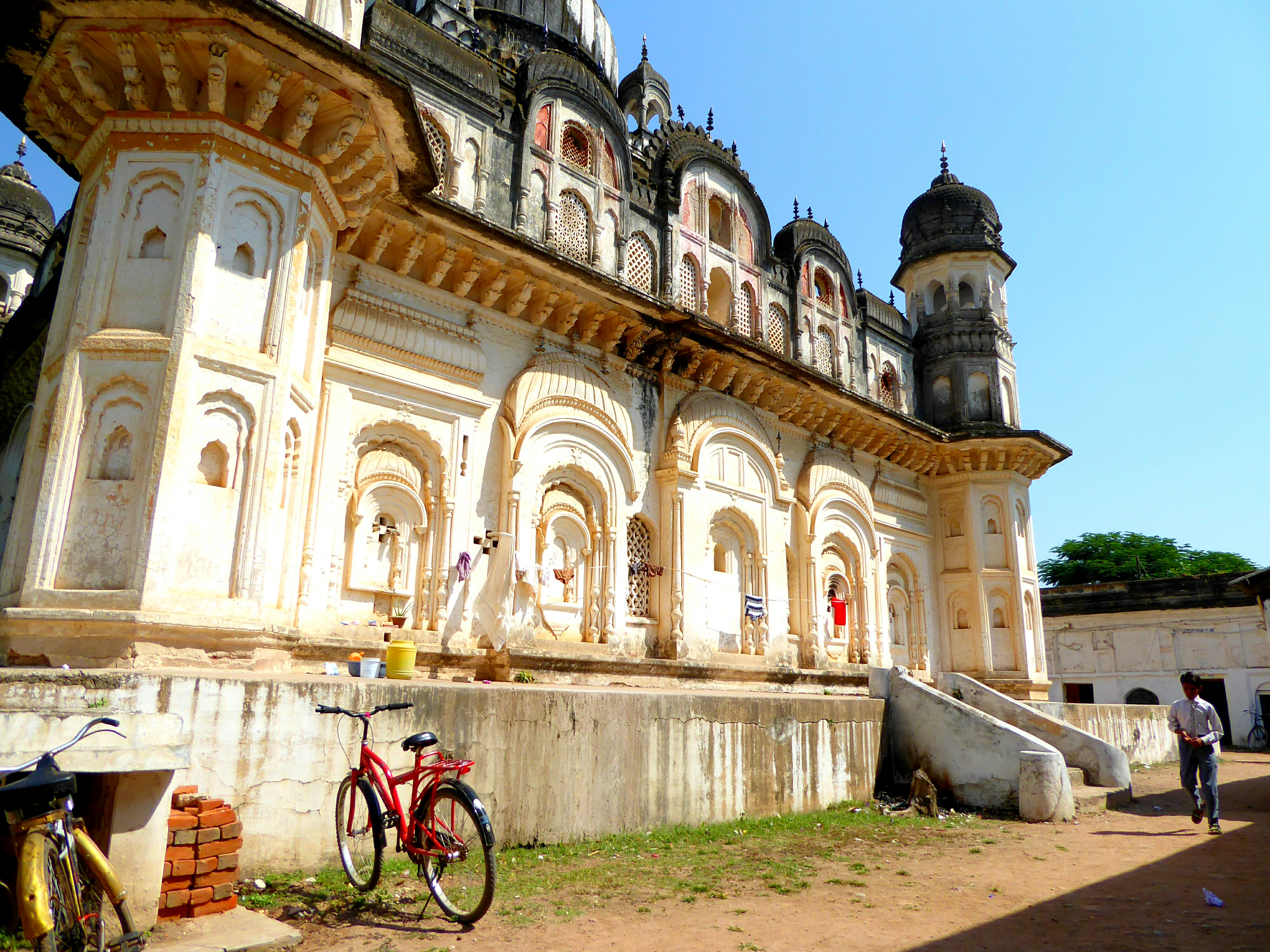 Donating to schools - Khajuraho - MP India Donating to schools - Khajuraho - MP India