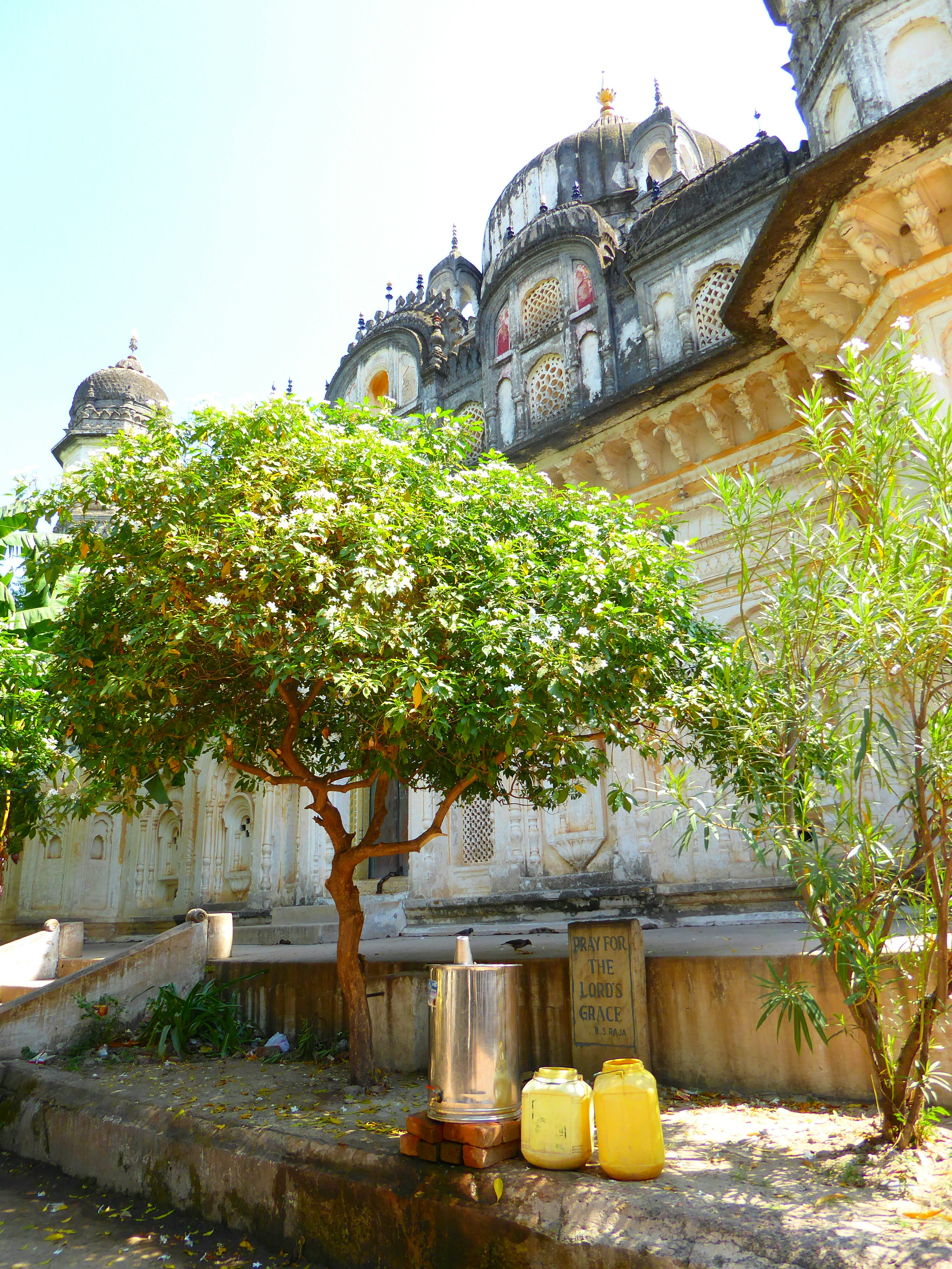 Donating to schools - Khajuraho - MP India Donating to schools - Khajuraho - MP India