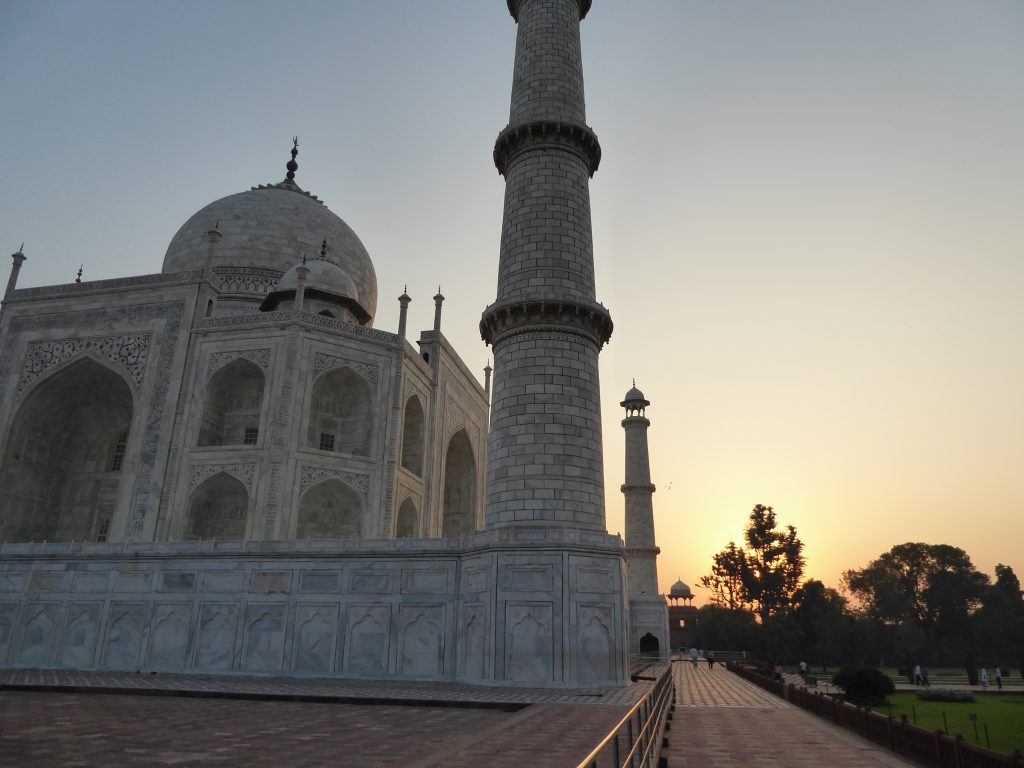 Zonsopgang bij Taj Mahal - Agra