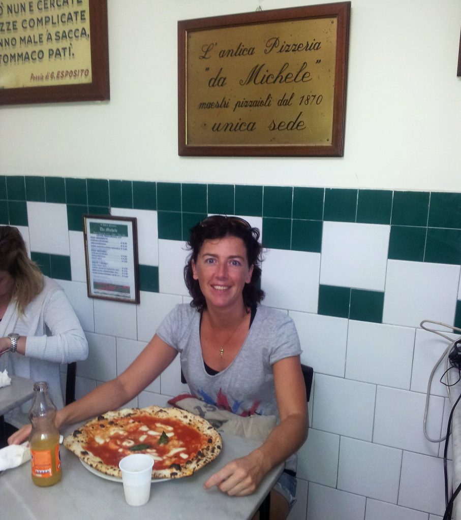 Best Pizza Ever!! L'Antica Pizzeria Da Michele in Napoli 