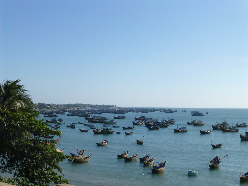 Fairy Stream and Sand Dunes - Mui Ne