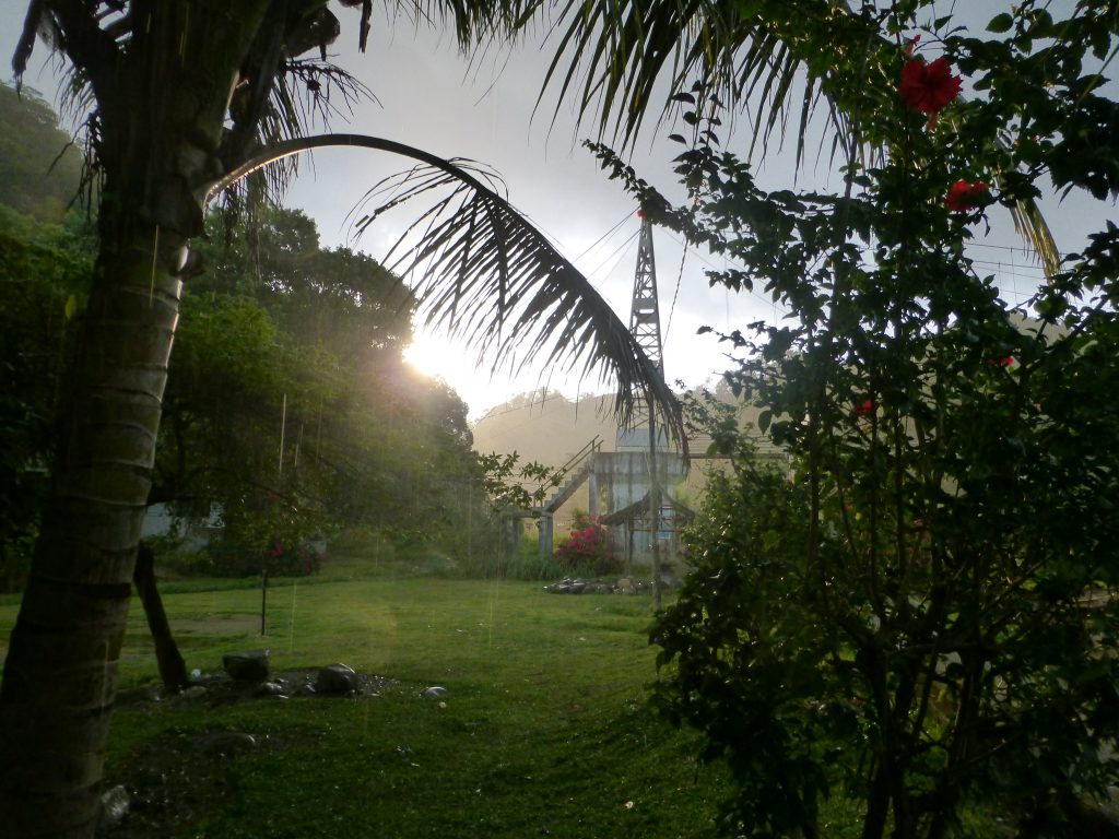 Bezoek aan de Vleermuisgrot in Bukit Lawang