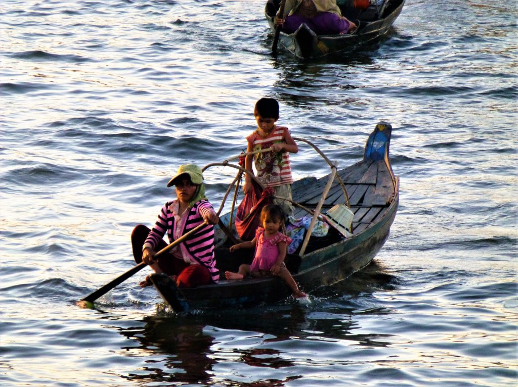 Drijvende stad op het Tonle Sap meer, Siem Reap - Cambodja