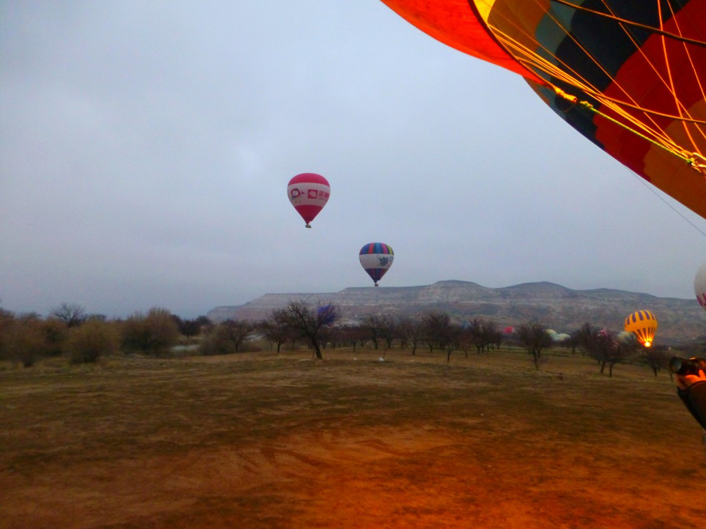 Ballonvaart over Cappadocië tijdens zonsopgang - Turkije