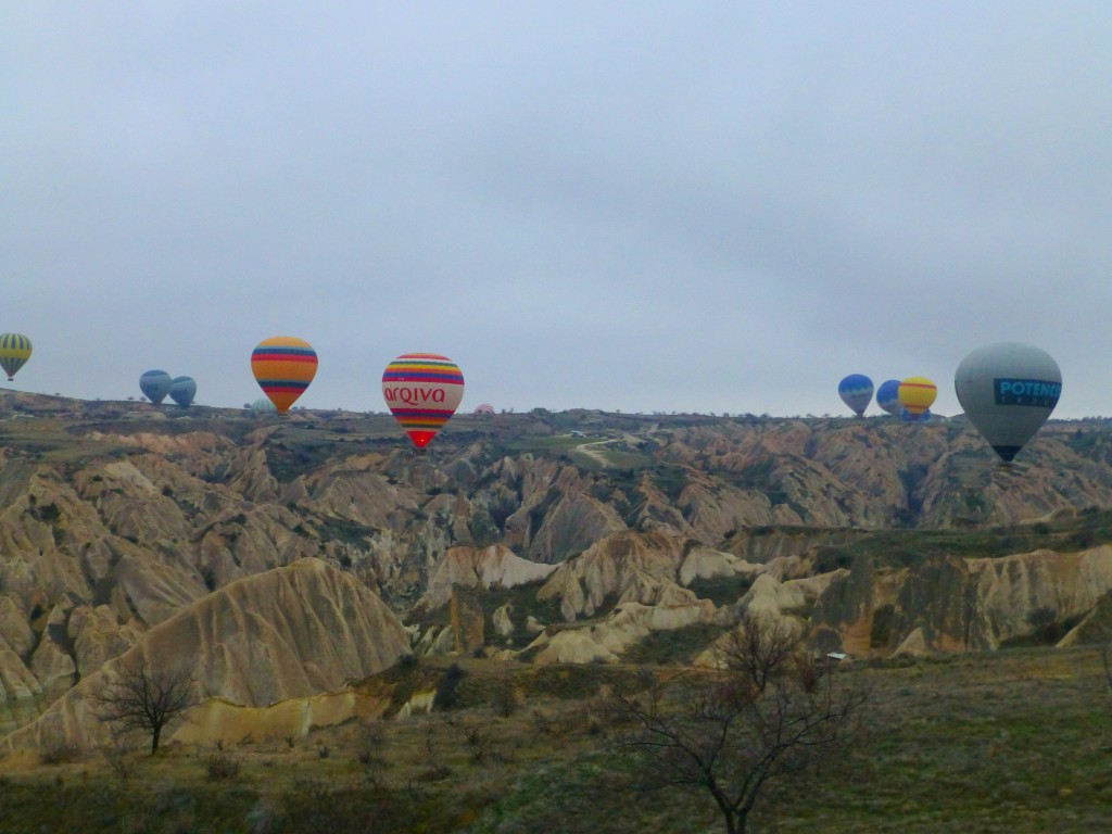 Ballonvaart over Cappadocië tijdens zonsopgang - Turkije