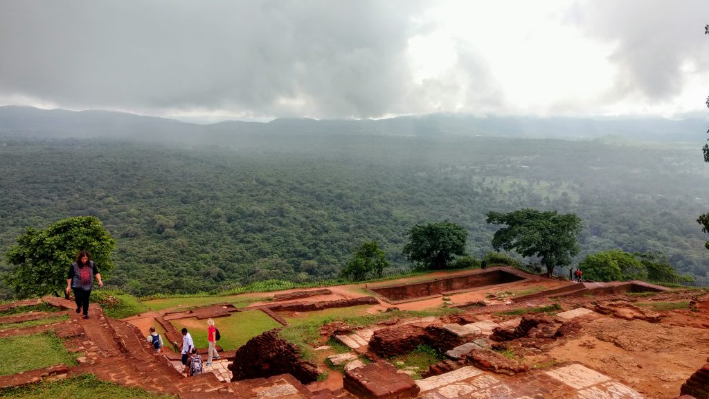 10 days in the lush green and clean Sri Lanka