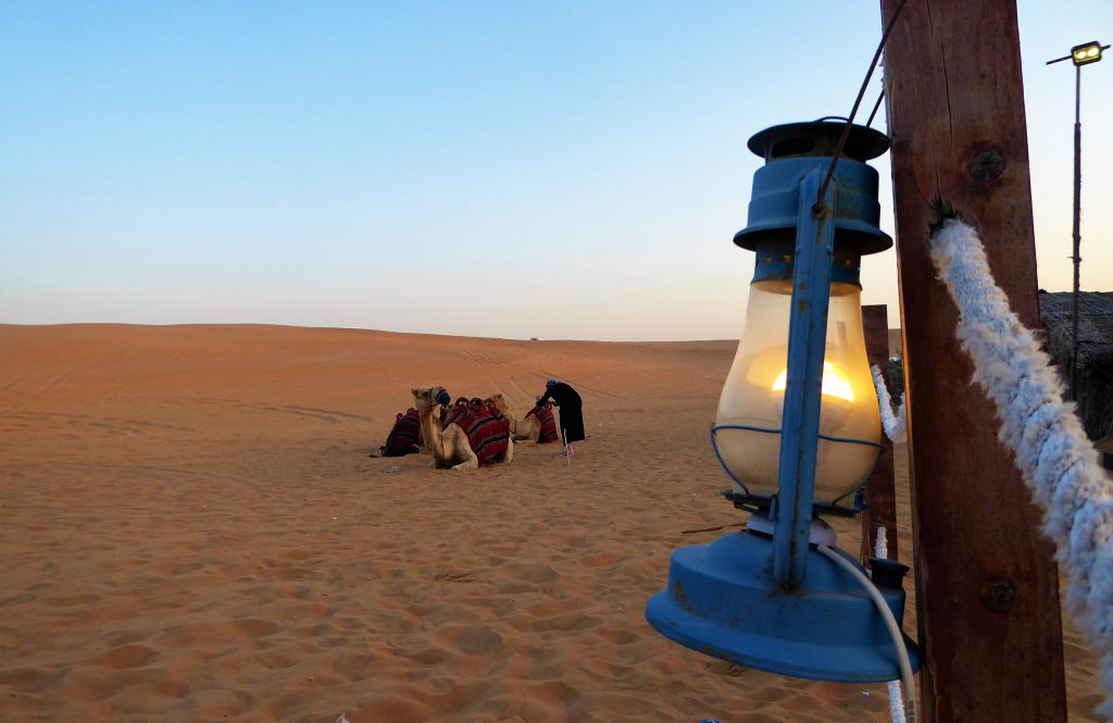 Crossing around the Sanddunes of the UAE