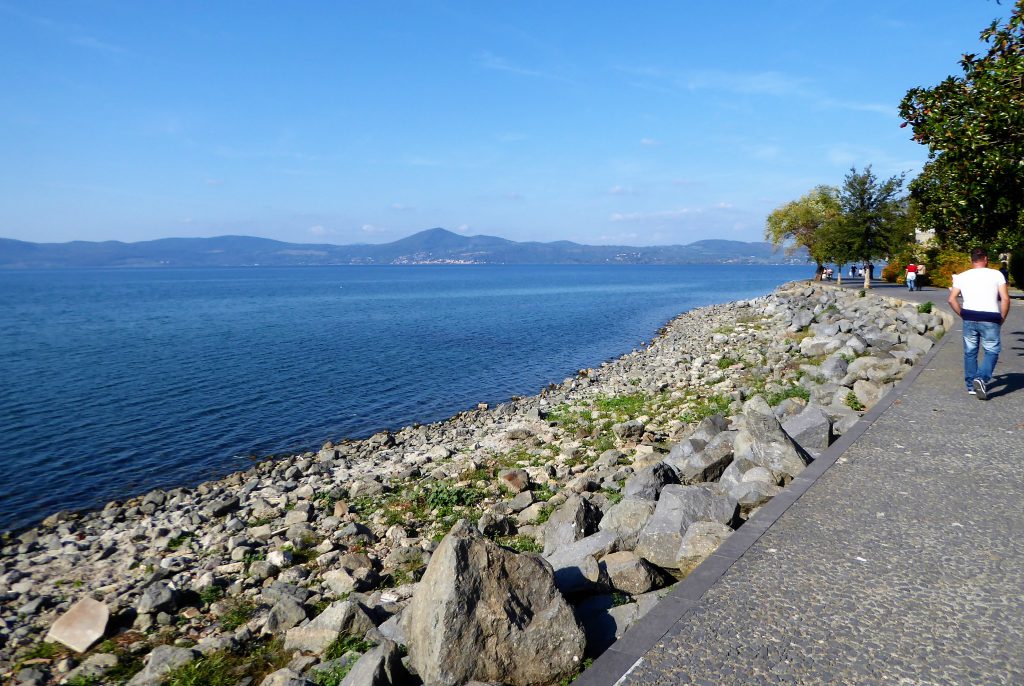 Fietsen buiten Rome: Bracciano en Martignano meer ontdekken