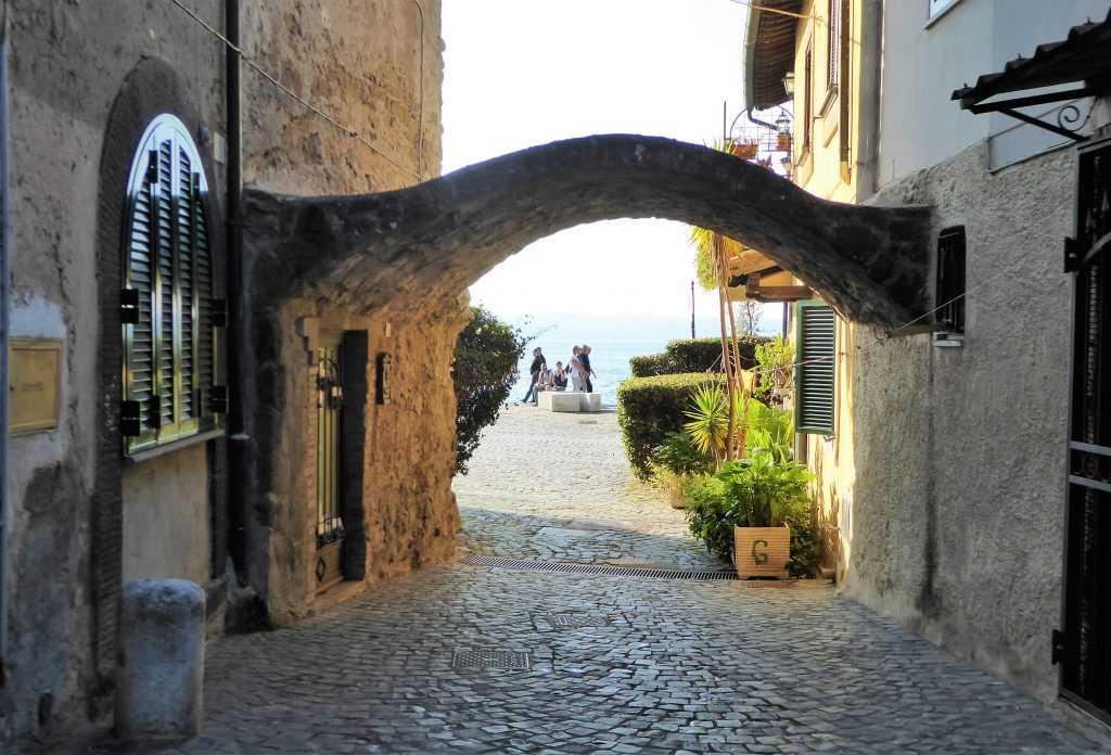 Fietsen buiten Rome: Bracciano en Martignano meer ontdekken