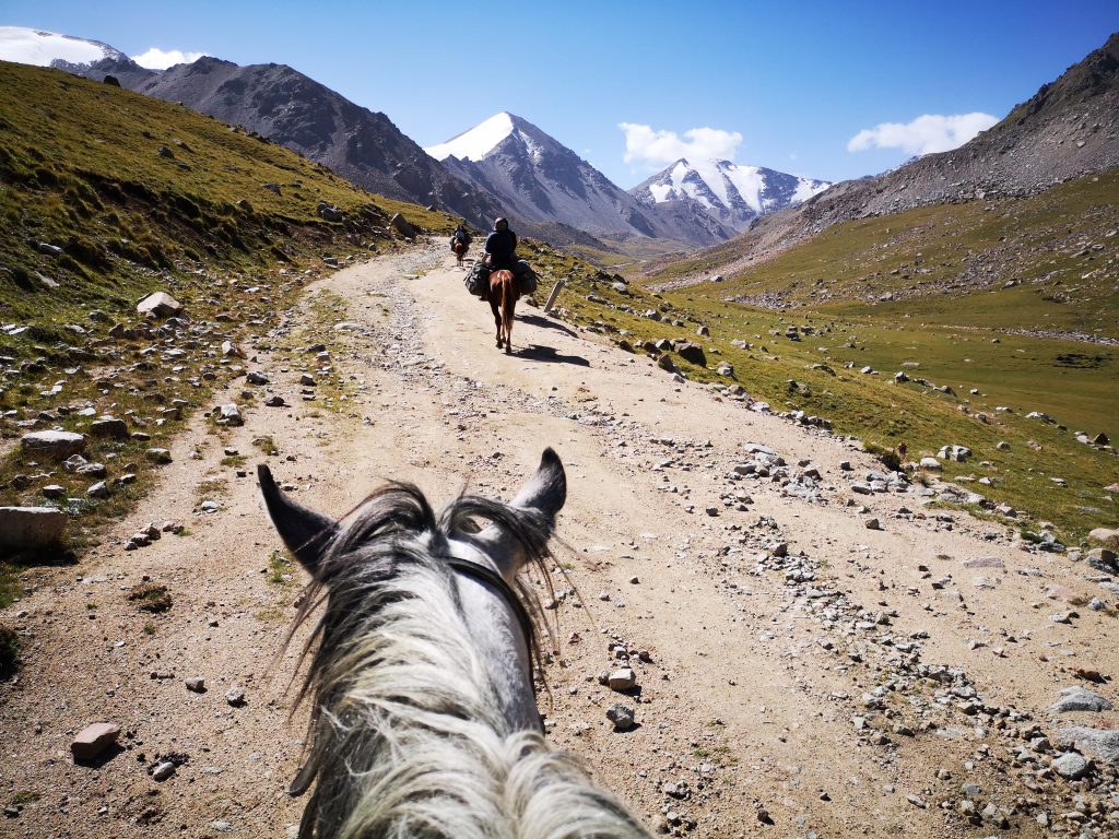 Een trekking per paard in Kirgizië - Centraal Azië