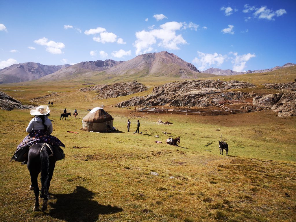 Een trekking per paard in Kirgizië - Centraal Azië