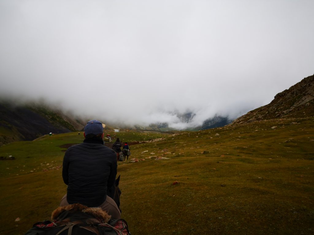 Een trekking per paard in Kirgizië - Centraal Azië