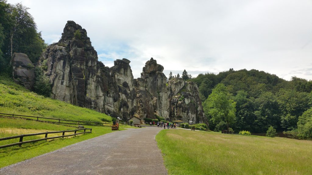 De Externsteine in het Teutoburgerwald - Horn-Bad Meinberg